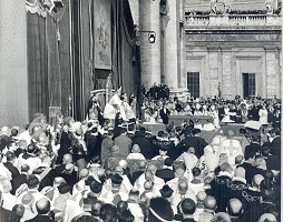 Vai alla pagina: 60 años desde la clausura del Concilio Ecuménico Vaticano II