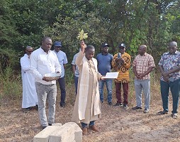 Vai alla pagina: Pose de la première pierre du centre de Sante Mentale de Mohan Ousmane 