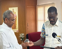 Vai alla pagina: Élection du Supérieur de la Province indienne