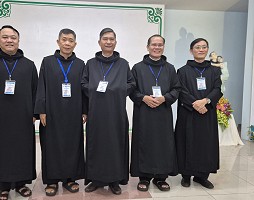 Vai alla pagina: Élection du Conseil de la Province vietnamienne